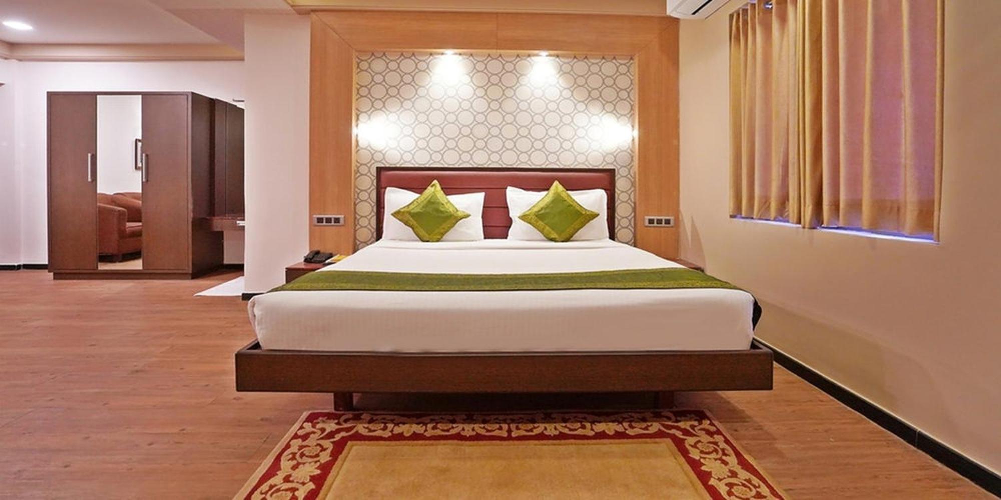 Gold Coast Beach Resort Puri Esterno foto