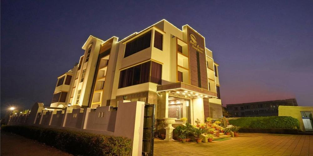 Gold Coast Beach Resort Puri Esterno foto