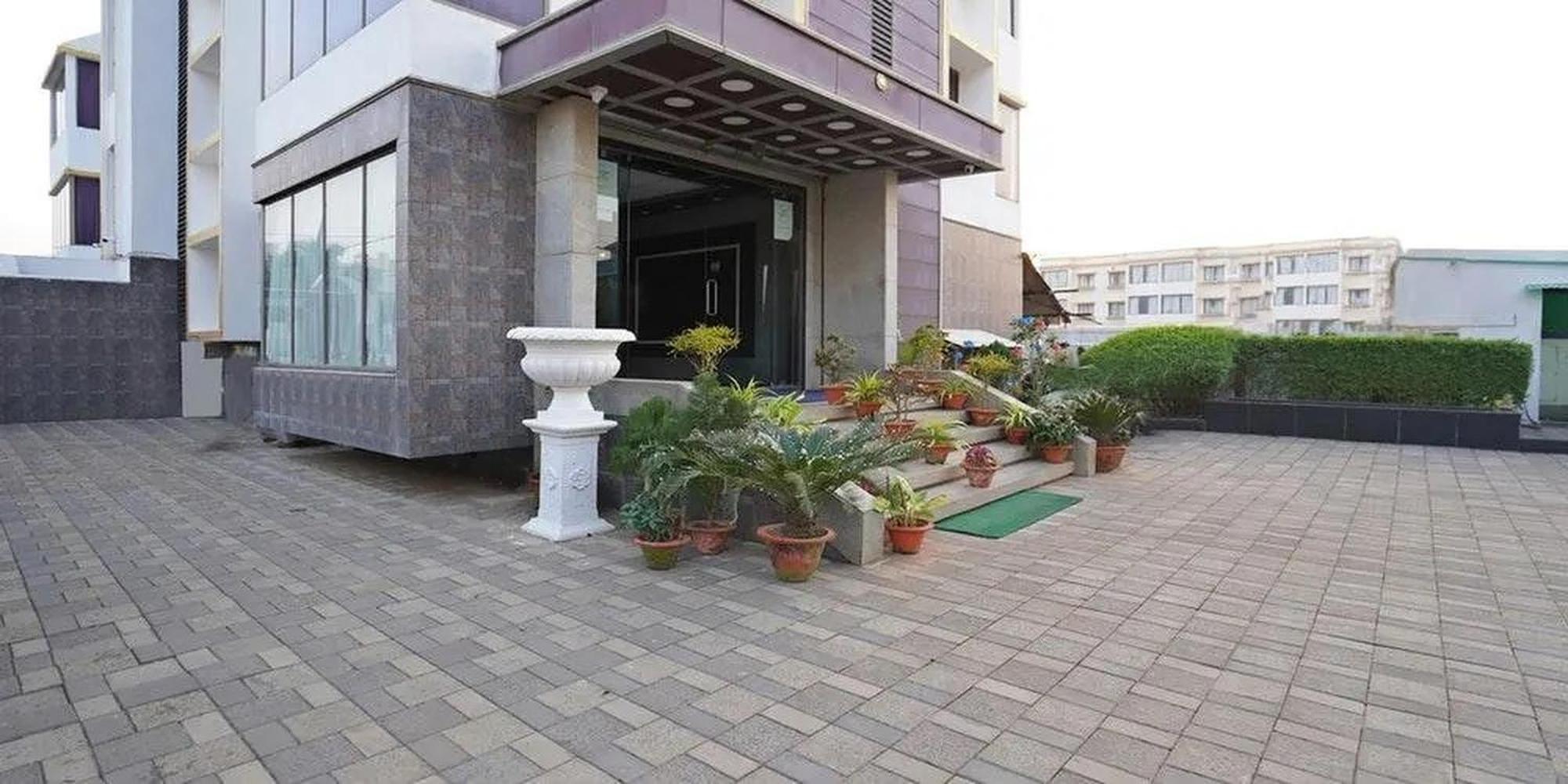 Gold Coast Beach Resort Puri Esterno foto