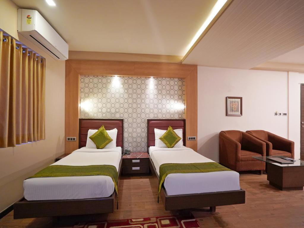 Gold Coast Beach Resort Puri Esterno foto